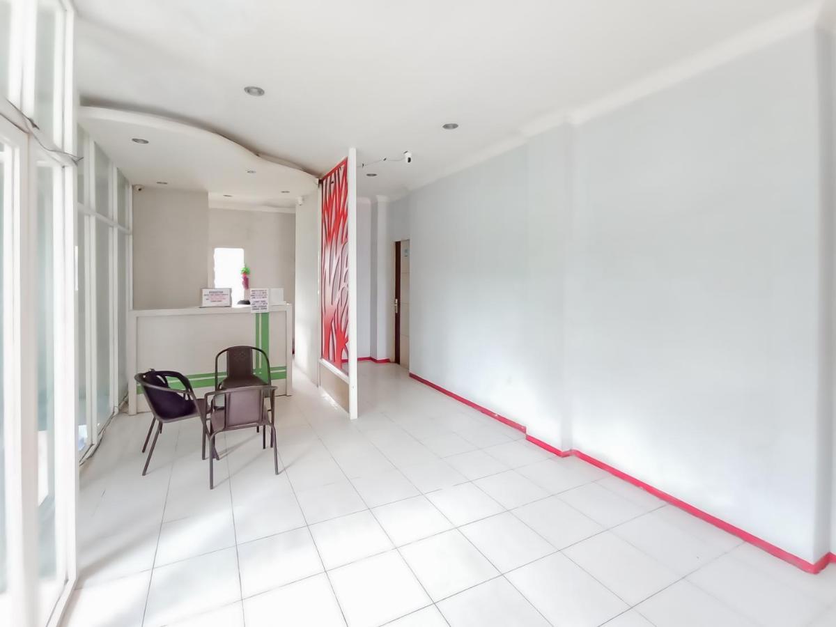 Reddoorz Syariah Near Q-Mall Banjarbaru Martapura  Ngoại thất bức ảnh