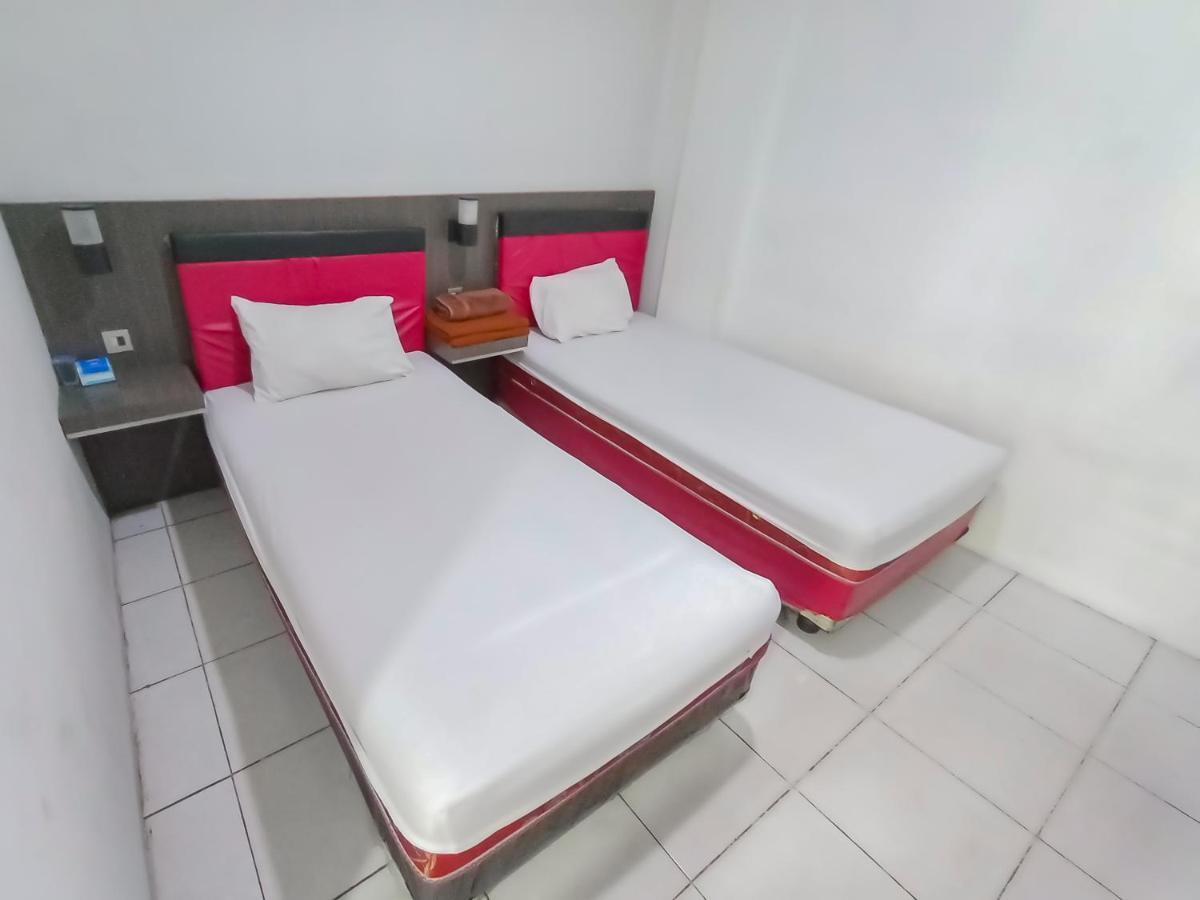 Reddoorz Syariah Near Q-Mall Banjarbaru Martapura  Ngoại thất bức ảnh