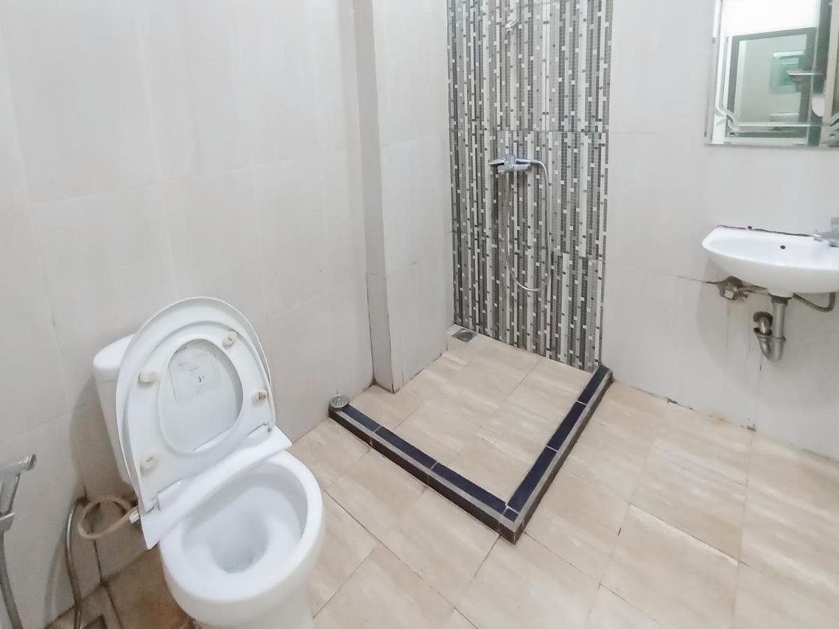 Reddoorz Syariah Near Q-Mall Banjarbaru Martapura  Ngoại thất bức ảnh