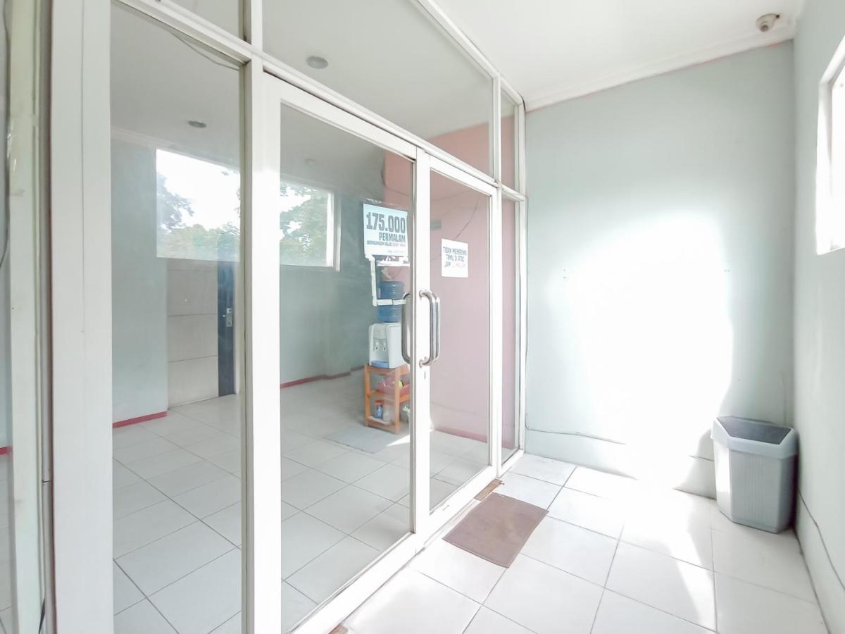 Reddoorz Syariah Near Q-Mall Banjarbaru Martapura  Ngoại thất bức ảnh