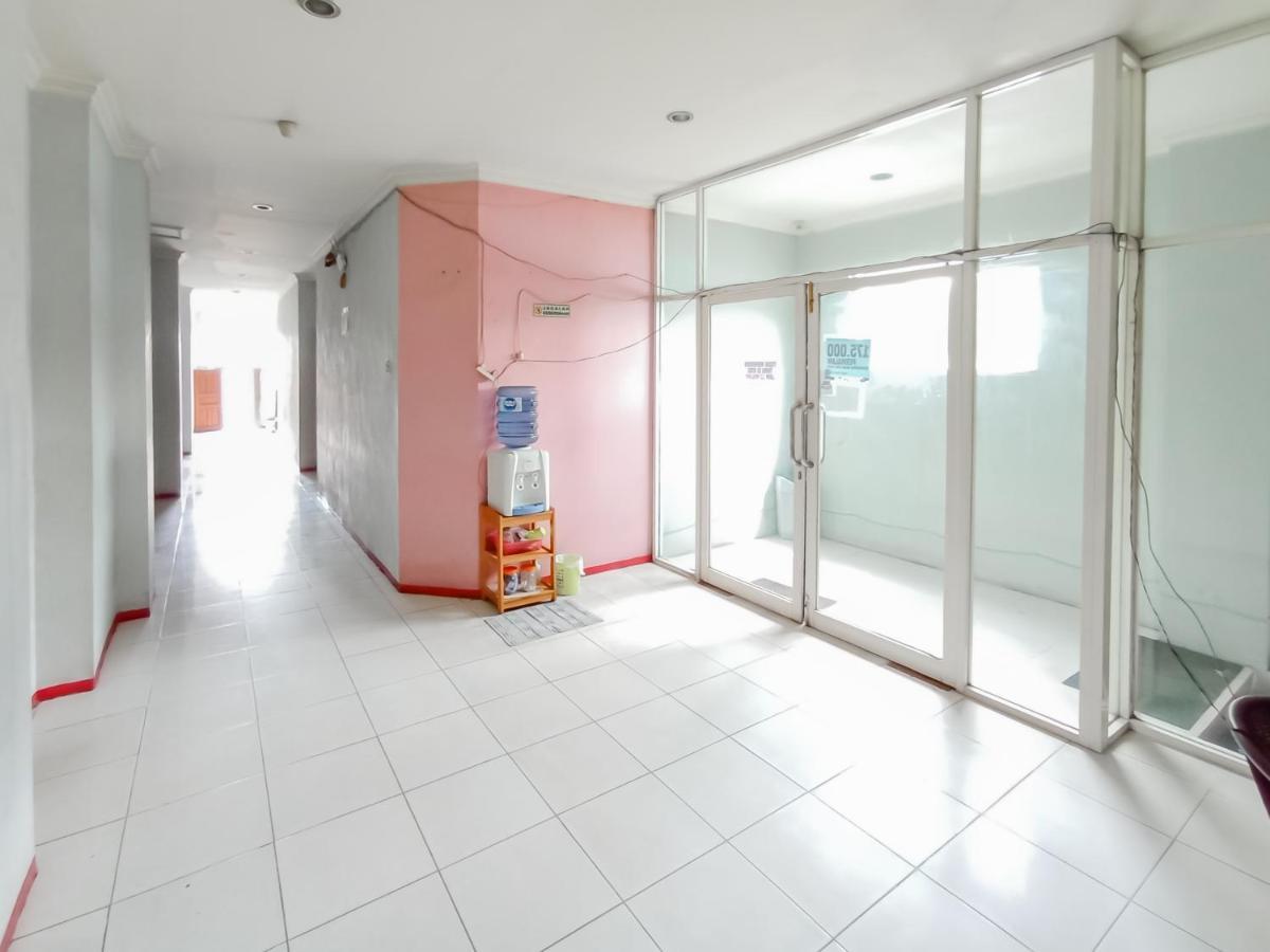 Reddoorz Syariah Near Q-Mall Banjarbaru Martapura  Ngoại thất bức ảnh